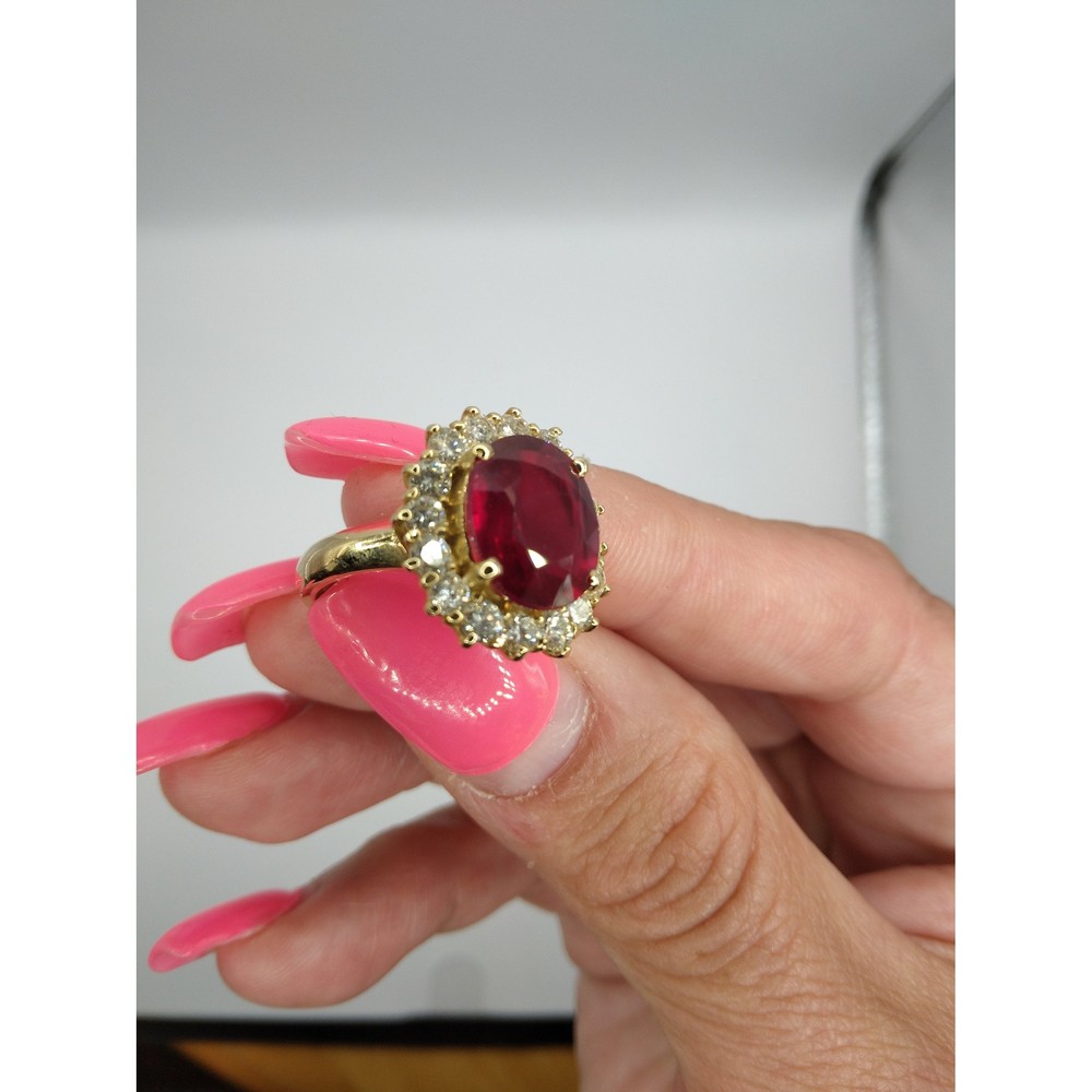 14kt Yellow Gold Ruby Dimond Ring (Round prongs)